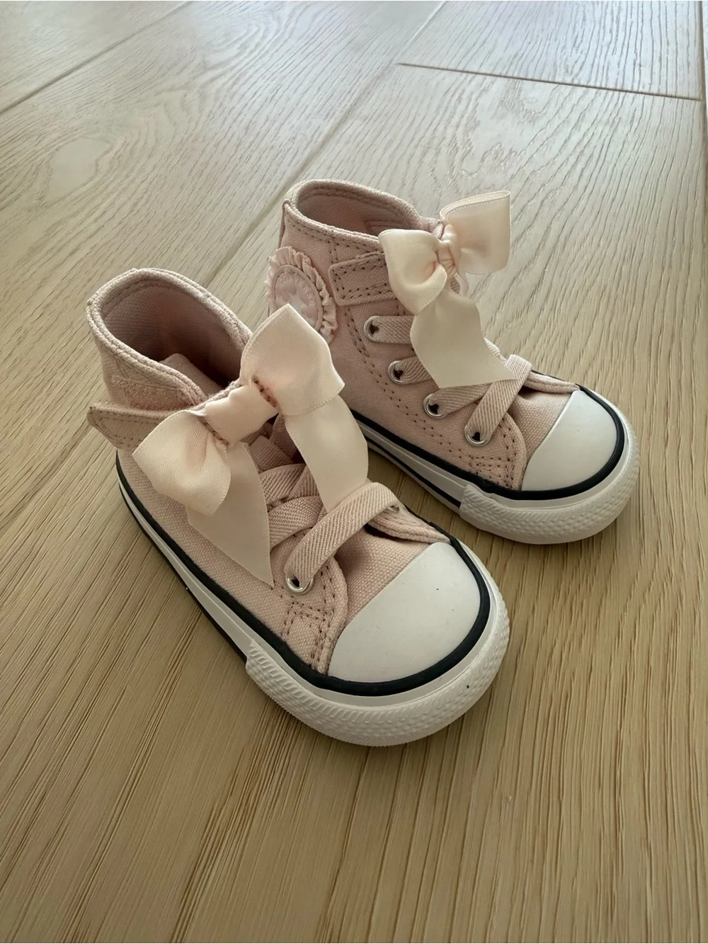 NWOT Converse Kids Light Pink High-Top Sneakers with Satin Bows